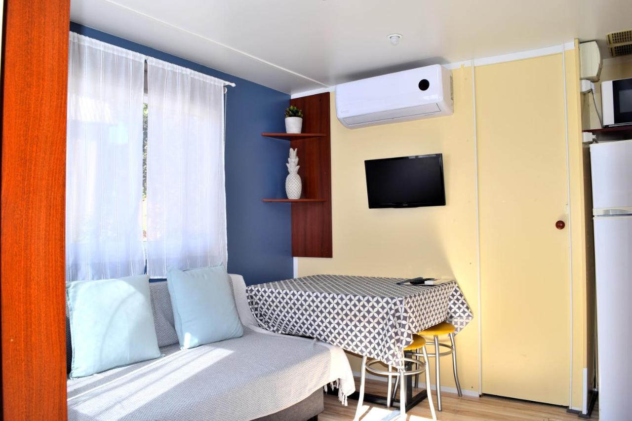 ホテル Casita Movil En Camping De La Manga エクステリア 写真